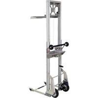 Appareil de levage portatif en aluminium, M&eacute;canisme Pompe au pied, Capacit&eacute; de 200 lb, Levage max de 61" Chandler Sales