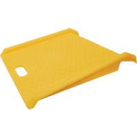 Rampe de trottoir portable en poly pour diable, Capacit&eacute; de 1000 lb, 27" la x 27" lo Chandler Sales