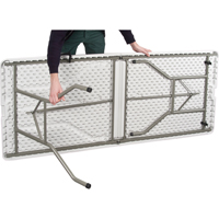 Table se pliant en deux, Rectangulaire, 72" l x 30" la, Poly&eacute;thyl&egrave;ne, Blanc Chandler Sales