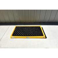 Ultra-Containment Tray&reg;, 54" L x 29.8" W x 3.5" H, 14 US gal. Spill Capacity Chandler Sales