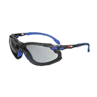 Ensemble de lunettes de s&eacute;curit&eacute; Solus, Lentille Fum&eacute;e, Antibu&eacute;e, R&eacute;pond ou surpasse la norme CSA Z94.3 Chandler Sales