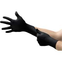 Onyx&reg; Gloves, Small, Nitrile, 3.5-mil, Powder-Free, Black Chandler Sales