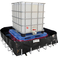 Berme de confinement des d&eacute;versements Ultra-IBC Berm, Capacit&eacute; 400 gal. US, 6' la x 6' lo x 18" h, Support en L Chandler Sales