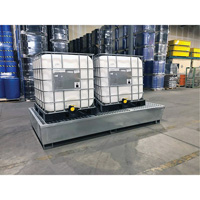 Ultra-Twin IBC Spill Pallet en acier, Capacit&eacute; de d&eacute;versement 370 gal. US, 103,8" x 26,8" x 51,1" Chandler Sales