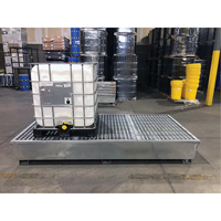 Ultra-Twin IBC Spill Pallet en acier, Capacit&eacute; de d&eacute;versement 370 gal. US, 103,8" x 26,8" x 51,1" Chandler Sales