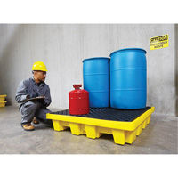 Ultra-Spill Pallet emboitable, 4 barils, Capacit&eacute; de d&eacute;versement 66 gal. US, 51" x 51" x 10" Chandler Sales