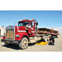 Flexible Ultra-Utility Tray, 42" lo x 42" la x 4,8" h, Cap. de d&eacute;versement 18 gal. US Chandler Sales