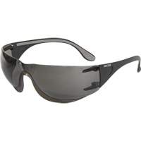 Lunettes de s&eacute;curit&eacute; Adapt, Lentille Fum&eacute;e, Antibu&eacute;e/Anti-&eacute;gratignures, ANSI Z87+/R&eacute;pond ou surpasse la norme CSA Z94.3 Chandler Sales