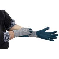 Gants &eacute;cologiques enduits et l&eacute;gers, 10, R&ecirc;vetement Mousse de nitrile, Calibre 15, Enveloppe en Polyester/rPET Chandler Sales