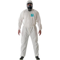 Combinaisons non tiss&eacute;es &agrave; liage standard AlphaTec 2000, Petit, Vert/Blanc, Microporeux/Enduit de poly&eacute;thyl&egrave;ne Chandler Sales