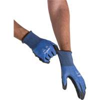 Gants l&eacute;gers et haute dext&eacute;rit&eacute; r&eacute;sistants &agrave; la coupe, Taille 7, Calibre 18, Rev&ecirc;tement Mousse de nitrile, Enveloppe en Acier inoxydable/PEHP/Tungst&egrave;ne, ASTM ANSI niveau A9 Chandler Sales