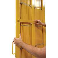 Barri&egrave;re extensible, 84" h x 20' lo, Jaune Chandler Sales