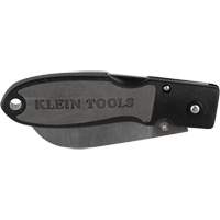 Lightweight Lockback Knife, 2-1/2" Blade, Stainless Steel Blade, Nylon Resin Handle Chandler Sales