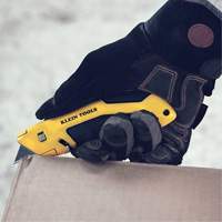 Self-Retracting Utility Knife, Steel, Cushion Handle Chandler Sales