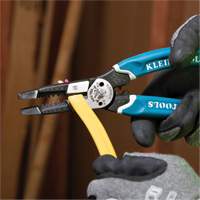 Outil polyvalent Klein-Kurve pour d&eacute;nuder, couper et sertir les fils, 8-1/4" lo, 8 - 20 AWG Chandler Sales