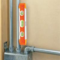 Niveau torpille, 9" lo, Plastique, 3 fioles, Magn&eacute;tique Chandler Sales