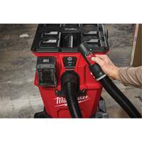 Aspirateur humide/sec M18 FUEL NEXUS de 6 gallons avec compatibilit&eacute; PACKOUT & VACLINK, 18 V, Capacit&eacute; 6 gal. Chandler Sales