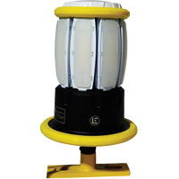 Lampe &agrave; couverture large Beacon 360 avec fixation magn&eacute;tique, DEL, 120 W, 13 000 lumens, Boîtier en Aluminium Chandler Sales